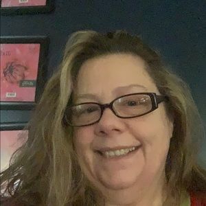 Meet your Posher, Glenda